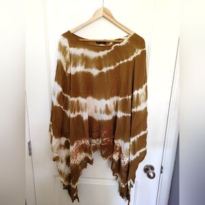 Bella Amore Brown & White Tie-Dye Lace Poncho Style Top